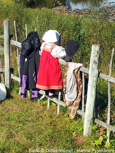 Tiedosto:Lapsi neidenissa hap.jpg