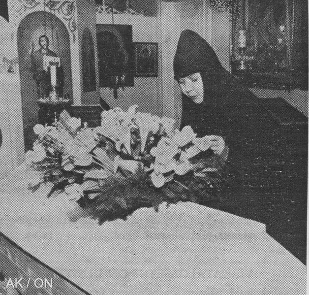 Tiedosto:Apollinaria nunna ak.jpg