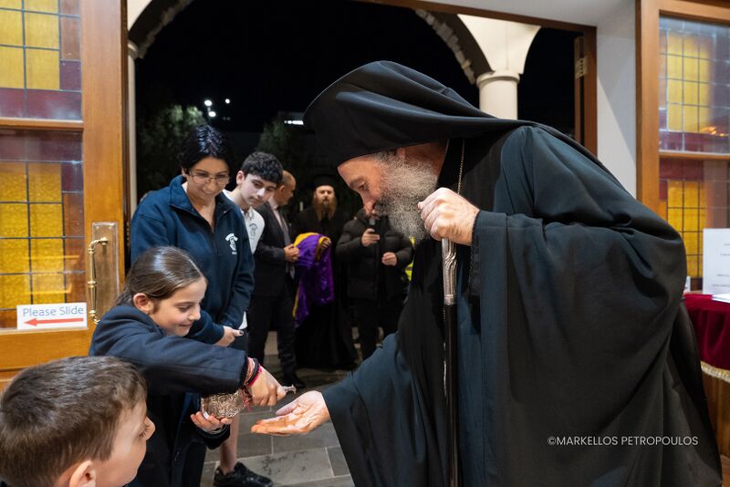 Tiedosto:Makarios 090825 aok.jpg