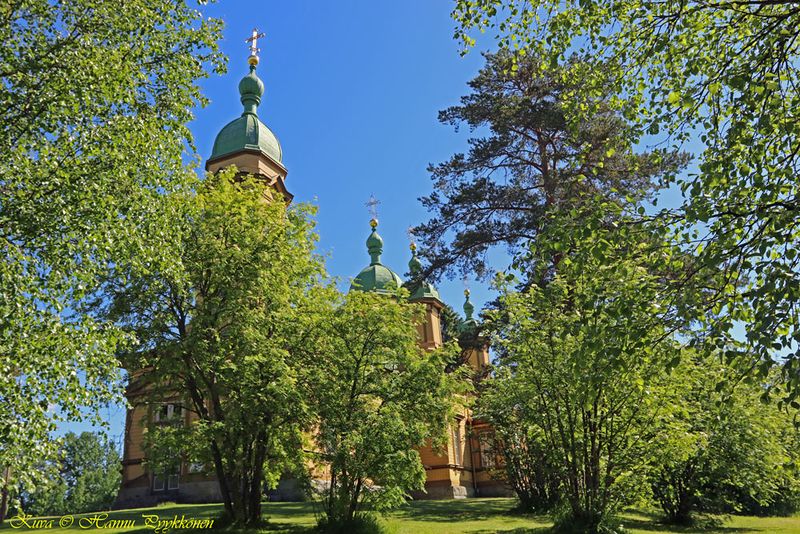 Tiedosto:Ilo kirkko01b hap.jpg