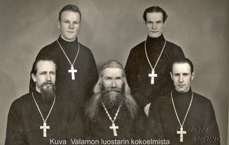 Tiedosto:Ryhmakuva01 val.jpg