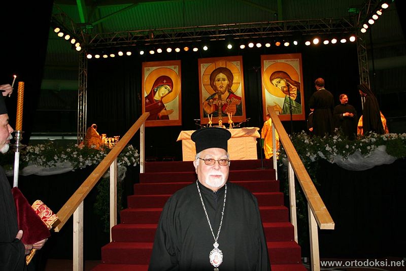 Tiedosto:Stefanos 120610.jpg